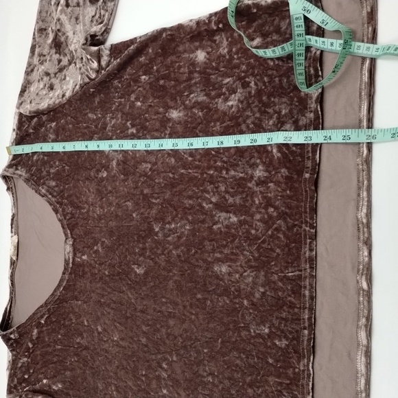 POL Crushed Velvet Look Size Medium Champagne Color - Picture 6 of 8